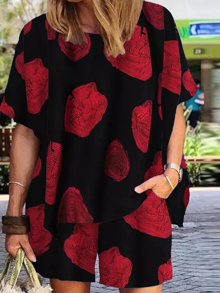 Summer Casual O-Neck T-shirts Short Sleeve Tops + Pocket Shorts Suits Women Two Piece Set Vintage Printed Harajuku Clothing 2022
Summer Casual O-Neck T-shirts Short Sleeve Tops + Pocket Shorts Suits Women Two Piece Set Vintage Printed Harajuku Clothing 2022