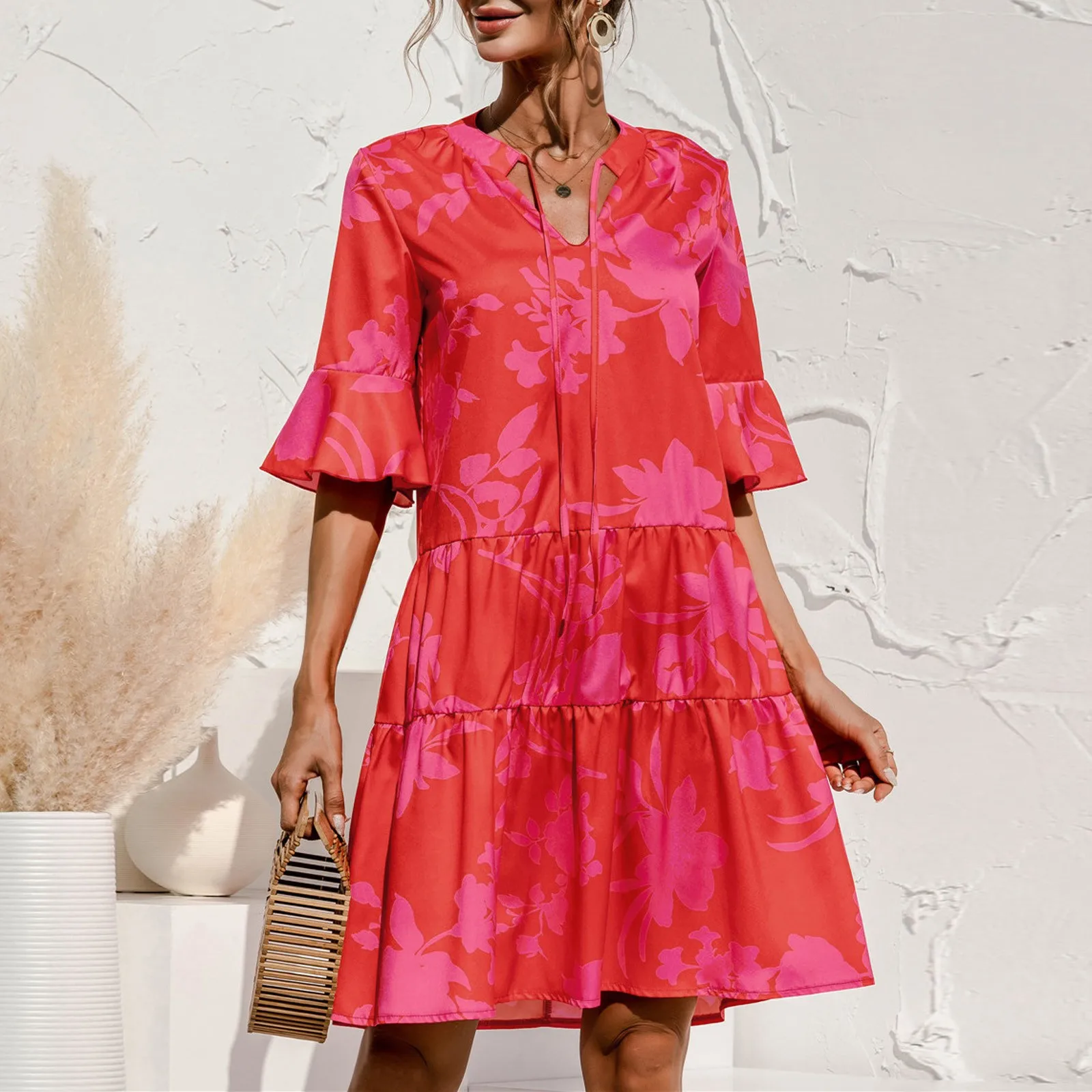 Women's Summer Printed V Neck Trumpet Sleeve Cake Half Sleeve Ruffled Stitching Dress Velour Dress for Women
Women's Summer Printed V Neck Trumpet Sleeve Cake Half Sleeve Ruffled Stitching Dress Velour Dress for Women