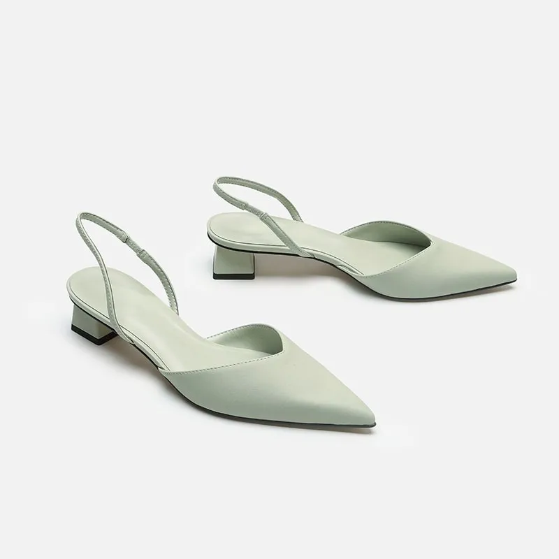 Summer Pointed Toe Sandals Women Fashion Sexy Black Strap Low Heels Women Sandals Outerwear 3 Cm Shallow Shoes
Summer Pointed Toe Sandals Women Fashion Sexy Black Strap Low Heels Women Sandals Outerwear 3 Cm Shallow Shoes