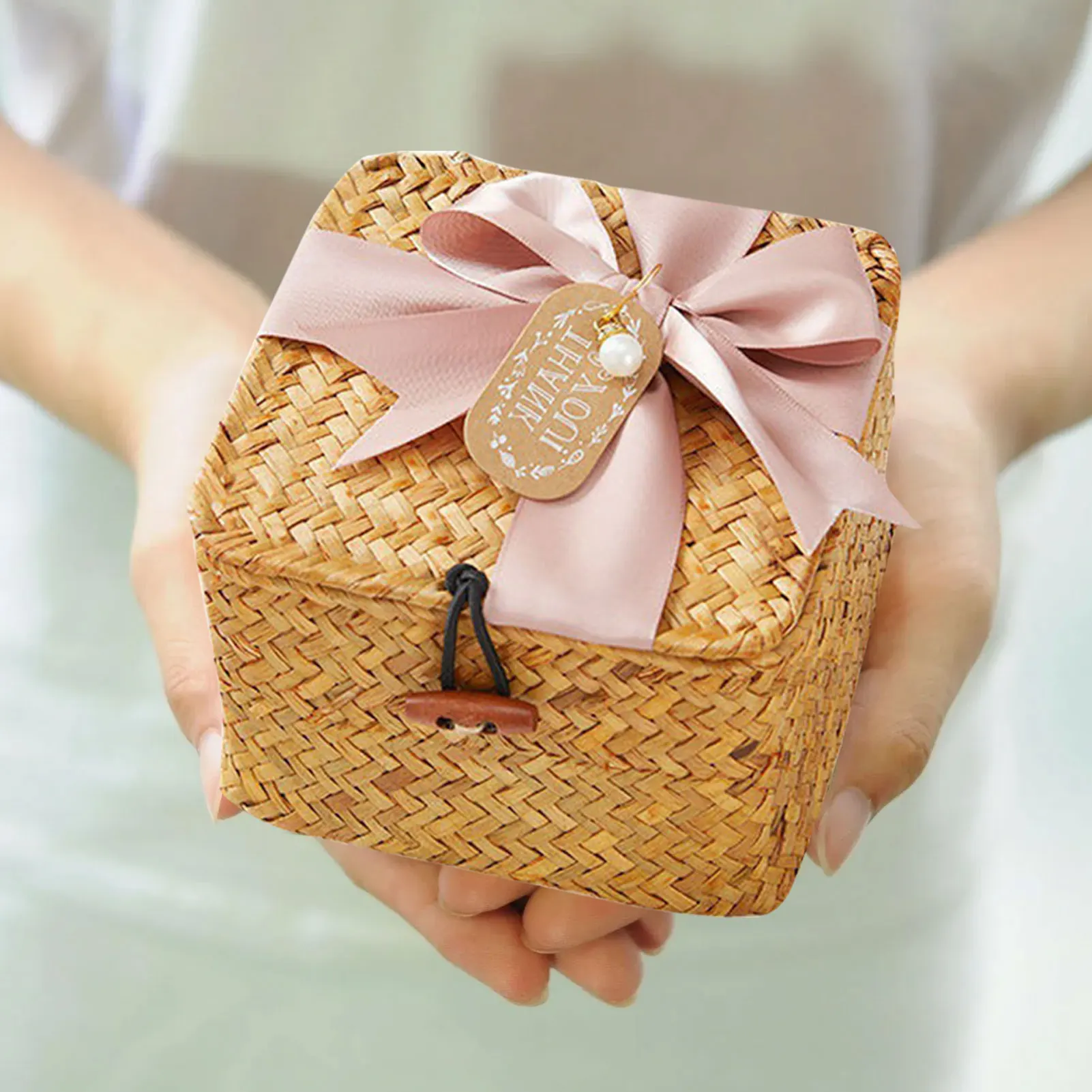 Gift Treat Boxes With Ribbons Gift Box For Cookies Cake Goodies Candy Seagrass Woven Basket Present Boxes For Xmas Easter Party
Gift Treat Boxes With Ribbons Gift Box For Cookies Cake Goodies Candy Seagrass Woven Basket Present Boxes For Xmas Easter Party