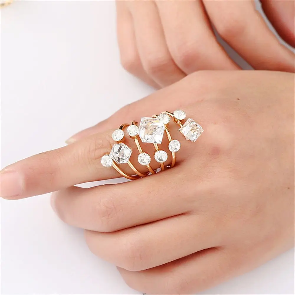 Hot Zircon Simple Luxury Ring Antique Rhinestone Opening Ring Knuckle Finger Women Punk Statement Jewelry Trendy Charm Ring
Hot Zircon Simple Luxury Ring Antique Rhinestone Opening Ring Knuckle Finger Women Punk Statement Jewelry Trendy Charm Ring