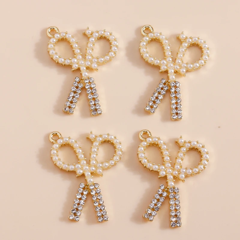 4pcs 17x24mm Cute Imitation Pearl Scissors Charms Pendants for Jewelry Making DIY Handmade Bracelets Necklaces Crafts Supplies
4pcs 17x24mm Cute Imitation Pearl Scissors Charms Pendants for Jewelry Making DIY Handmade Bracelets Necklaces Crafts Supplies