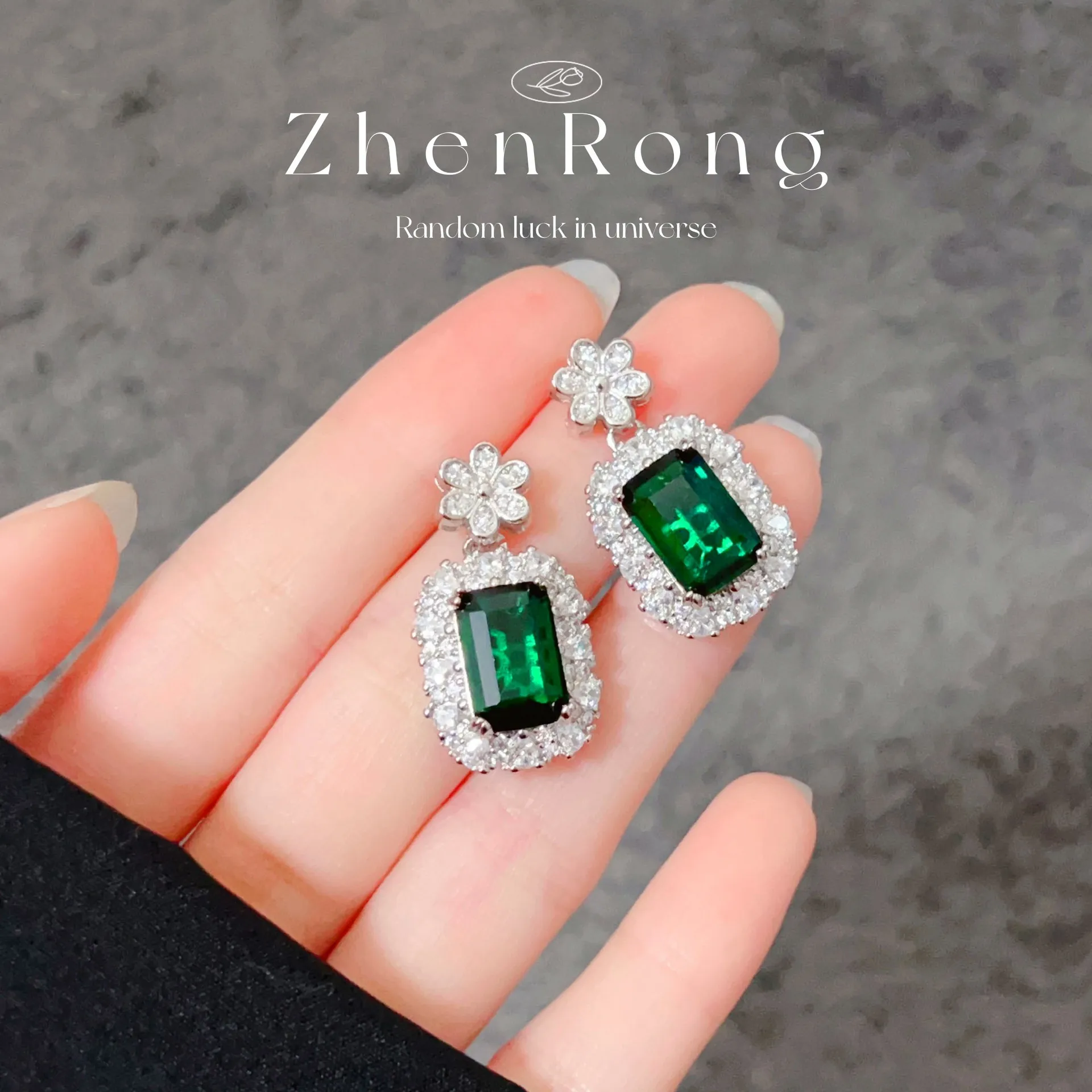 Fashion Flower Design Emerald Cubic Zircon Green Stone Silver Color Earrings For Women Bridal Wedding Jewelry Accessories Gifts
Fashion Flower Design Emerald Cubic Zircon Green Stone Silver Color Earrings For Women Bridal Wedding Jewelry Accessories Gifts