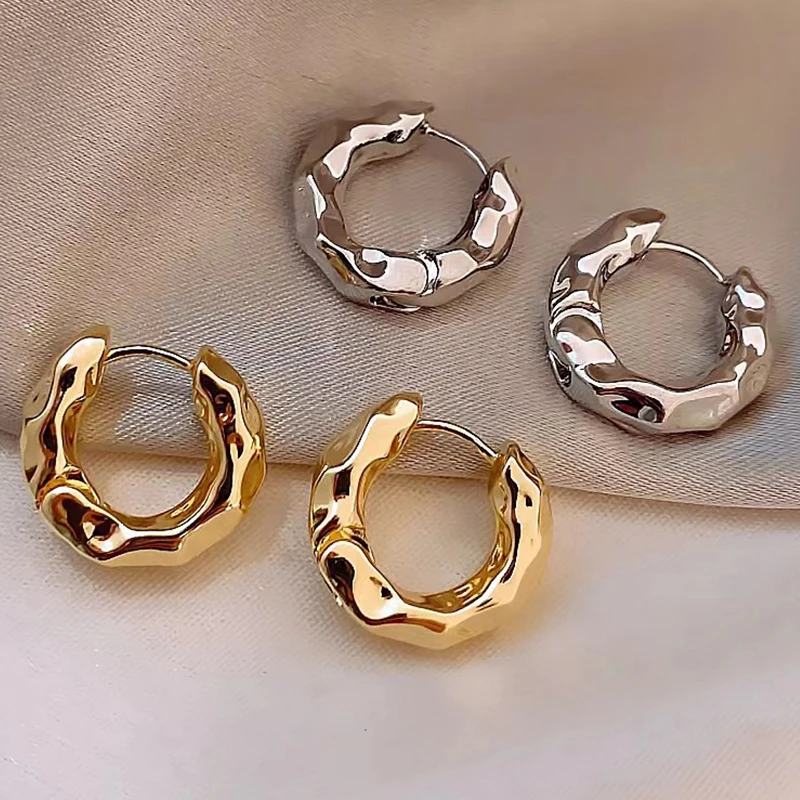 2023 New European and American Light Luxury Texture Zinc Alloy Round Earrings for Women's Fashion Jewelry Girls
2023 New European and American Light Luxury Texture Zinc Alloy Round Earrings for Women's Fashion Jewelry Girls