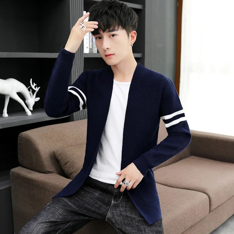 2022 Men's Spring New Cardigan Long Sleeve Short Sweater Teenagers Striped Sweater
2022 Men's Spring New Cardigan Long Sleeve Short Sweater Teenagers Striped Sweater