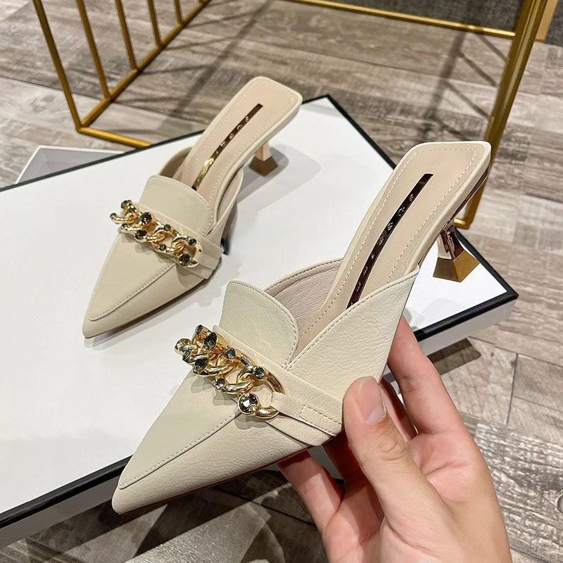 Women Slippers Mules Pointed Toe Rubber Metal Chains Outdoor Slides Woman Shoes Fashion Casual Lady High Heels Zapatillas Mujer
Women Slippers Mules Pointed Toe Rubber Metal Chains Outdoor Slides Woman Shoes Fashion Casual Lady High Heels Zapatillas Mujer