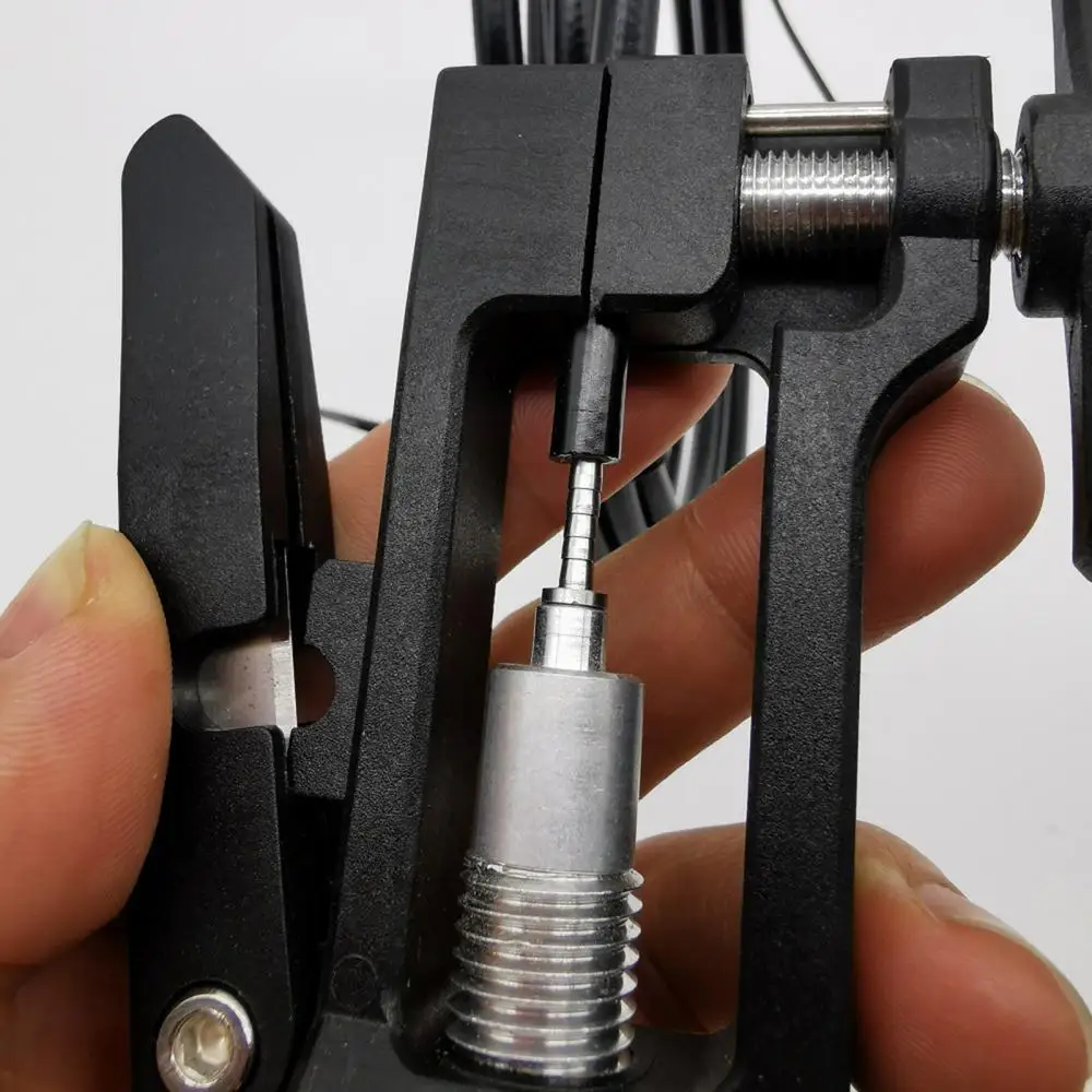 MTB Bicycle Scooter Oil Needle Insert Cutter Hose Tubing Multifunction Tool Driver Hydraulic Disc Brake Hose Cutter Connector
MTB Bicycle Scooter Oil Needle Insert Cutter Hose Tubing Multifunction Tool Driver Hydraulic Disc Brake Hose Cutter Connector