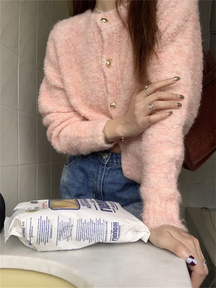 Alien Kitty 2022 Sweaters Cardigans Women Sweet Gentle Lady Solid Knitwear Autumn Slim New Loose All Match Work Wear Coats
Alien Kitty 2022 Sweaters Cardigans Women Sweet Gentle Lady Solid Knitwear Autumn Slim New Loose All Match Work Wear Coats