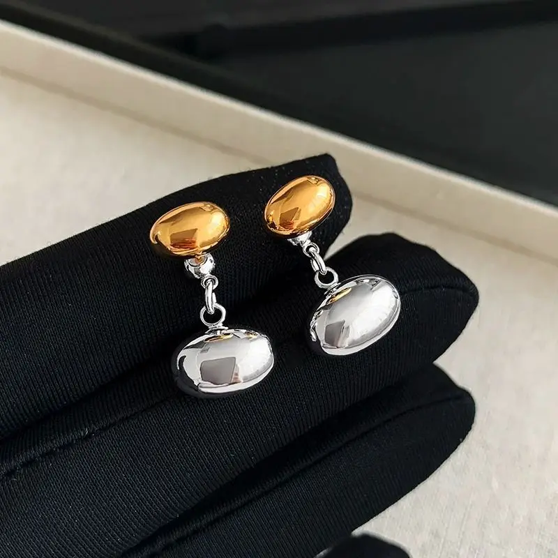 Gold Silver Contrast Bean Stud Earrings Unusual Accessories Luxury Jewelry For Woman 24K Gold Plated
Gold Silver Contrast Bean Stud Earrings Unusual Accessories Luxury Jewelry For Woman 24K Gold Plated
