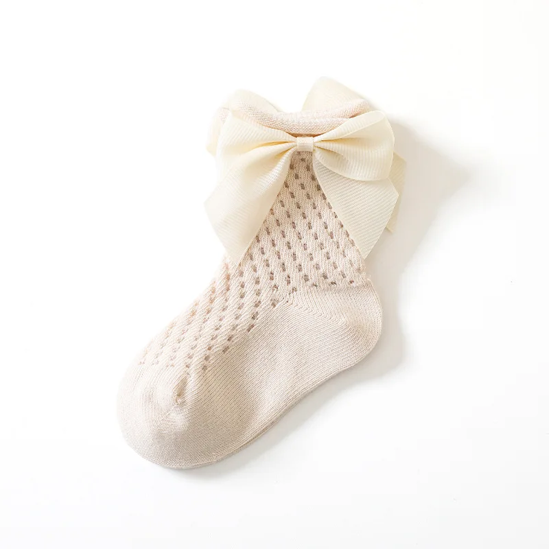 Girls Princess Cute Solid Big Bow Long Socks Hollow Out Children Floor Pineapple Style Socken
Girls Princess Cute Solid Big Bow Long Socks Hollow Out Children Floor Pineapple Style Socken
