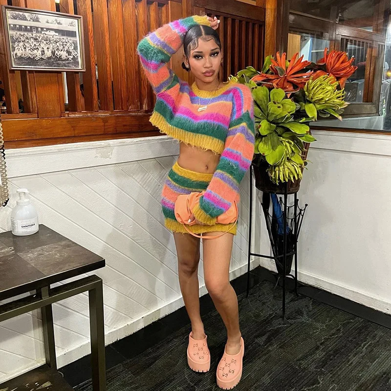 Autumn Knitting Two Piece Dress Women Long Sleeve Crop Top Pullover Striped Dress 2023 Street Cloth Female 2 Piece Skirt Set
Autumn Knitting Two Piece Dress Women Long Sleeve Crop Top Pullover Striped Dress 2023 Street Cloth Female 2 Piece Skirt Set