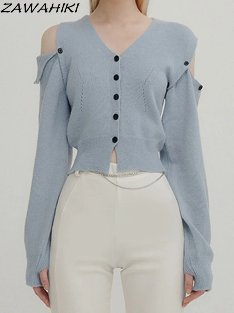 Кардиган женский трикотажный с открытыми плечами, на пуговицах 
Кардиган женский трикотажный с открытыми плечами, на пуговицах