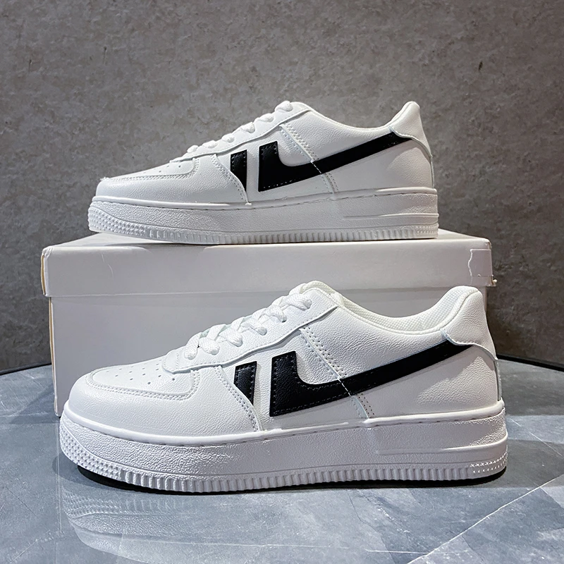 2022 Men Women Platform Sneakers Fashion PU Leather Trainers Womens Chunky Sneakers Korean Tenis Female Lace Up Casual Shoes
2022 Men Women Platform Sneakers Fashion PU Leather Trainers Womens Chunky Sneakers Korean Tenis Female Lace Up Casual Shoes