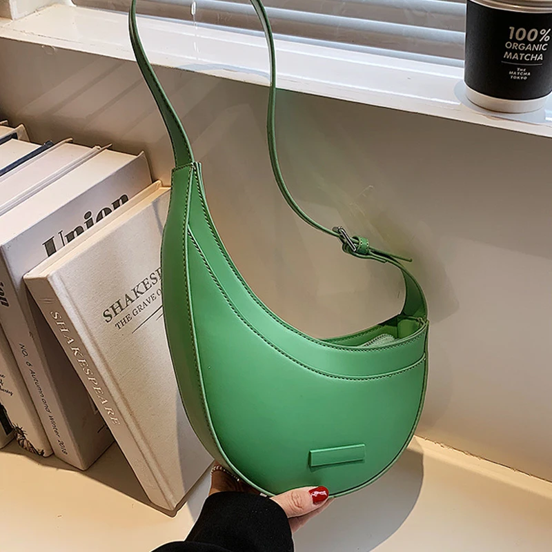 Crescent Bag Women Shoulder Bag 2023 PU Leather Purse and Handbag Female Shopper Summer Fashion Simple Irregular Underarm Bags
Crescent Bag Women Shoulder Bag 2023 PU Leather Purse and Handbag Female Shopper Summer Fashion Simple Irregular Underarm Bags