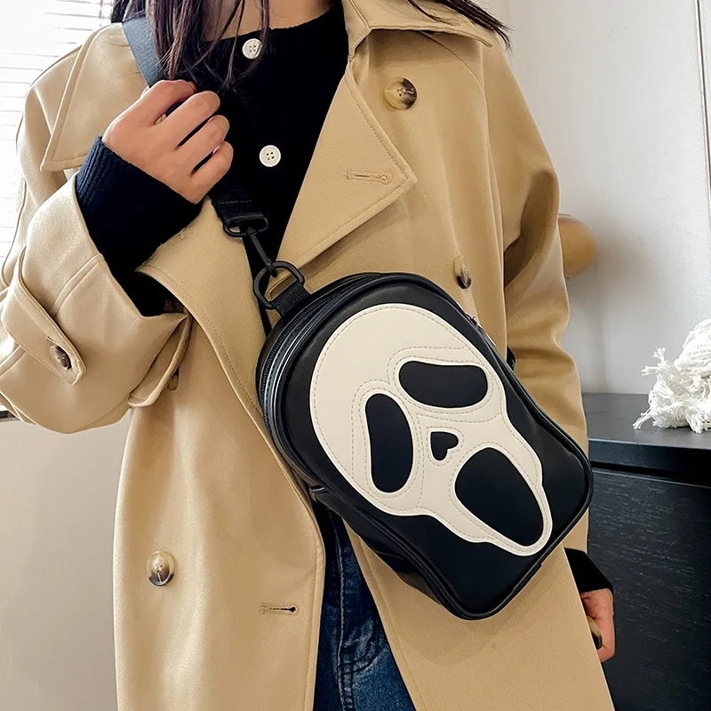 New Ghost Face Skeleton Crossbody Bag Personalized Creativity Ghost Chest Bag Single Shoulder Bag Small Phone Bag
New Ghost Face Skeleton Crossbody Bag Personalized Creativity Ghost Chest Bag Single Shoulder Bag Small Phone Bag