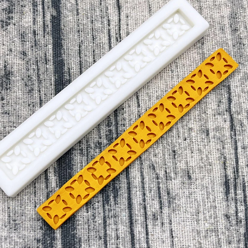 Lace Silicone Sugarcraft Mold Resin Tools Cupcake Baking Mould Fondant Cake Decorating Tools
Lace Silicone Sugarcraft Mold Resin Tools Cupcake Baking Mould Fondant Cake Decorating Tools