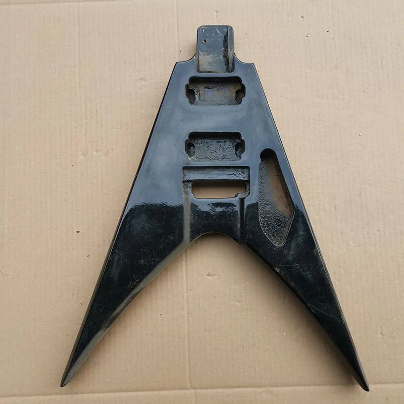JNTM Electric Guitar Semi-finished Body Unfinished DIY Guitar Part Guitar Body (1749) 
JNTM Electric Guitar Semi-finished Body Unfinished DIY Guitar Part Guitar Body (1749)