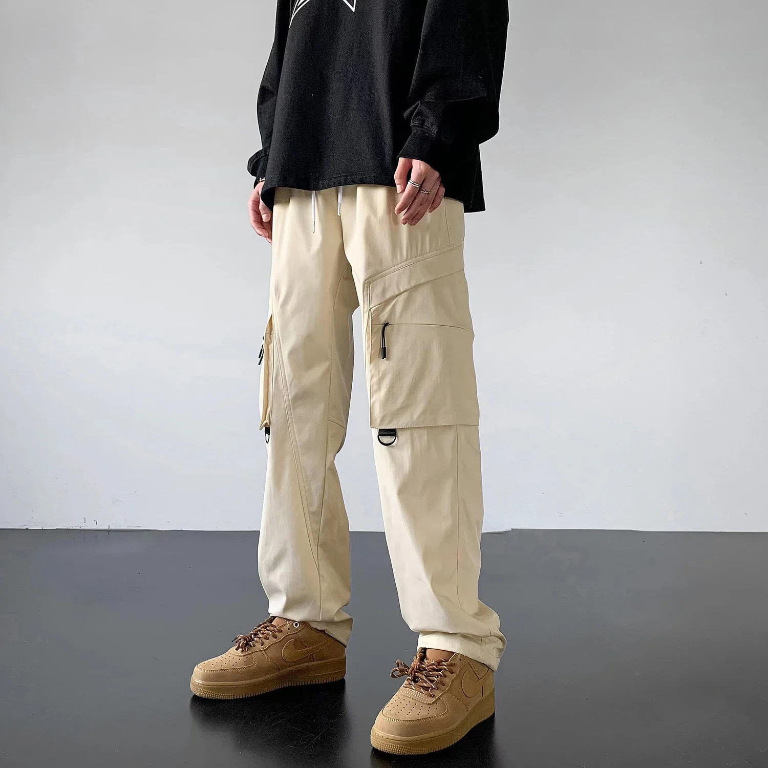 2023 Men's Spring Autumn Fashion Loose Thin Straight Pants Male Wide Leg Pants Streetwear Men Casual Pocket Cargo Pants H214
2023 Men's Spring Autumn Fashion Loose Thin Straight Pants Male Wide Leg Pants Streetwear Men Casual Pocket Cargo Pants H214