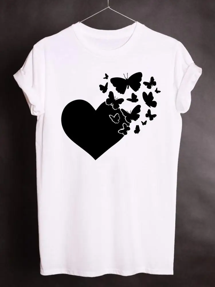 Футболка женская с принтом и графическим принтом, базовая Модная одежда с коротким рукавом, с принтом сердечек, бабочек, на лето
Футболка женская с принтом и графическим принтом, базовая Модная одежда с коротким рукавом, с принтом сердечек, бабочек, на лето