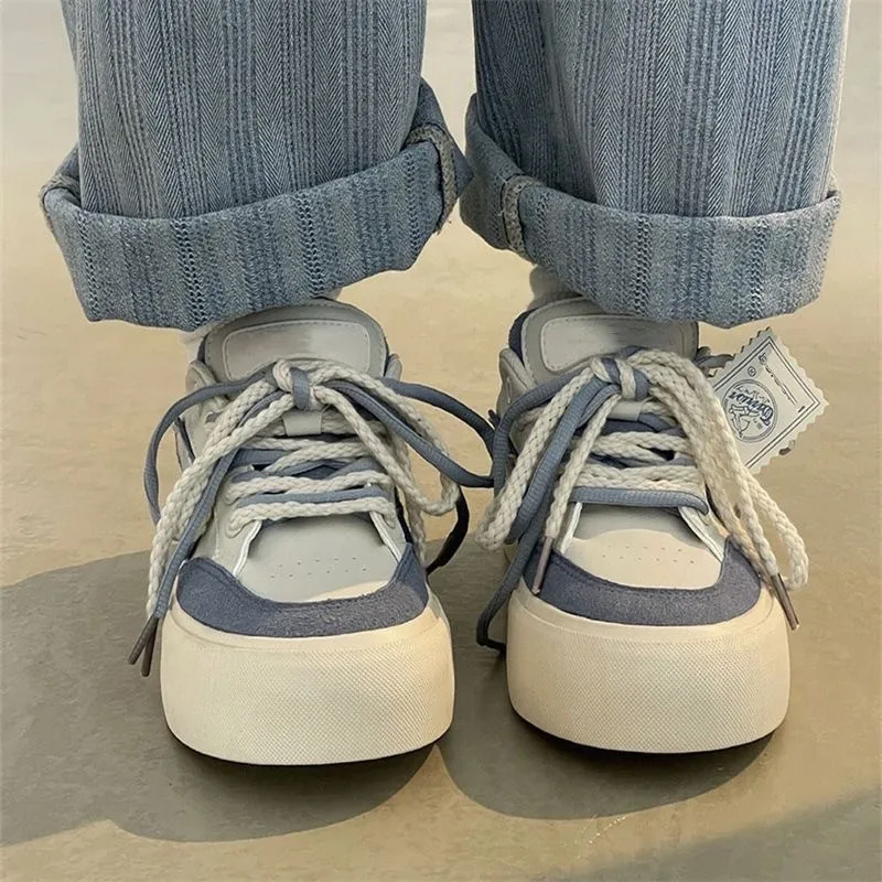 Кроссовки женские на платформе, прочные повседневные прогулочные туфли, на шнуровке, плоская подошва, модная Уличная обувь, осень
Кроссовки женские на платформе, прочные повседневные прогулочные туфли, на шнуровке, плоская подошва, модная Уличная обувь, осень