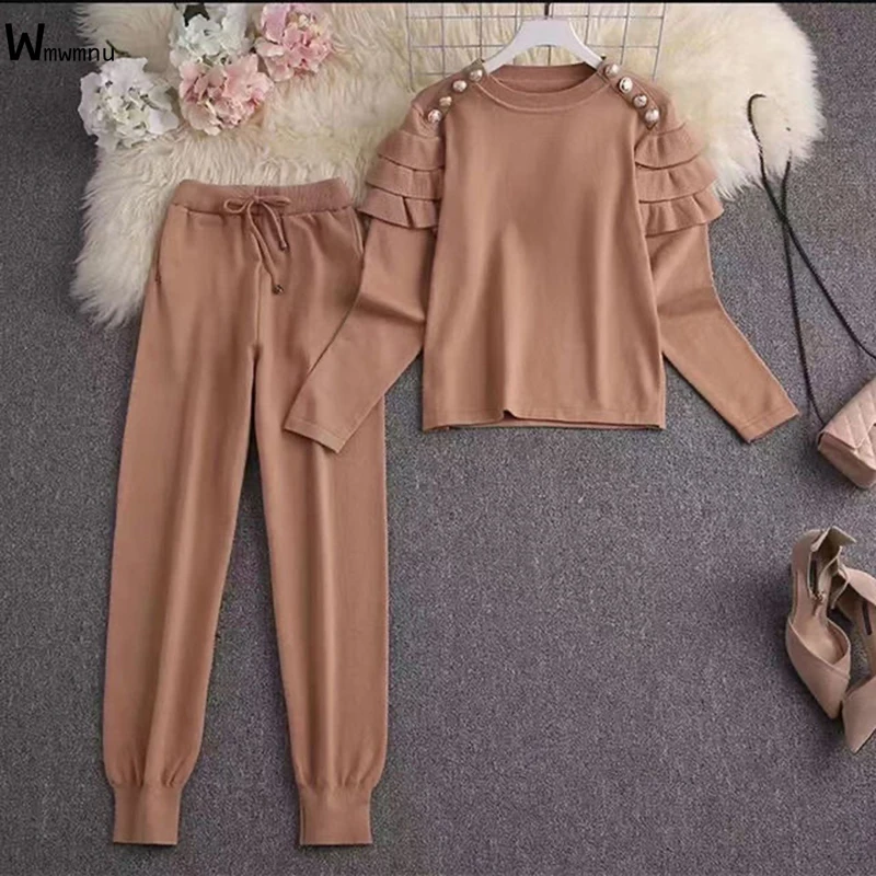 Korean Loose 2 Piece Set Women Elegant Pearls Spliced Design Chic Pullover T-shirt Tracksuit Casual Jogging Female Pants Outfits
Korean Loose 2 Piece Set Women Elegant Pearls Spliced Design Chic Pullover T-shirt Tracksuit Casual Jogging Female Pants Outfits