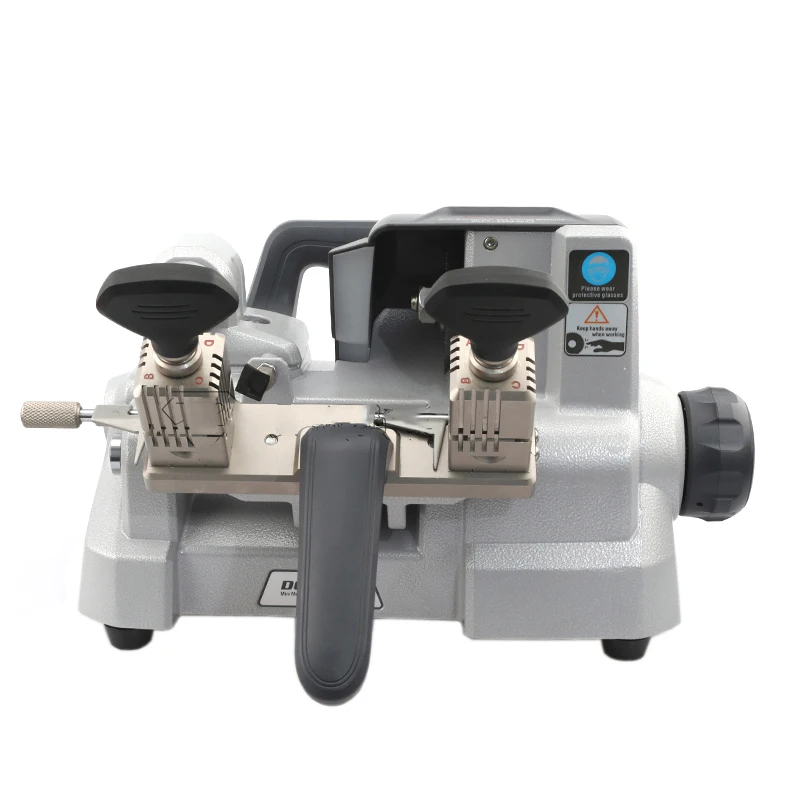 Promote high quality High precision high-power key manufacturing duplicate key cutting machine
Promote high quality High precision high-power key manufacturing duplicate key cutting machine