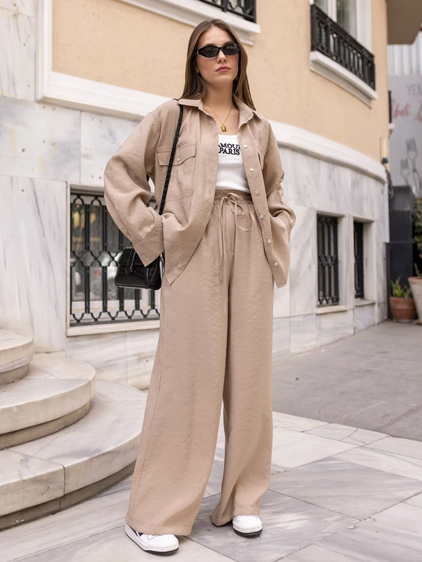 Marthaqiqi Casual Pajama Women Sets Turn-Down Collar Nightie Long Sleeve Sleepwear Drawstring Pants New Autumn Femme Pijama Suit
Marthaqiqi Casual Pajama Women Sets Turn-Down Collar Nightie Long Sleeve Sleepwear Drawstring Pants New Autumn Femme Pijama Suit