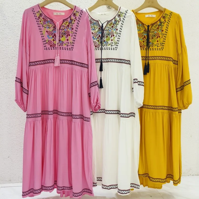 National Style Retro Chic Embroidery Dress for Women Summer Bohemian Beach Floral Loose Long HOliday Vacation Dress
National Style Retro Chic Embroidery Dress for Women Summer Bohemian Beach Floral Loose Long HOliday Vacation Dress