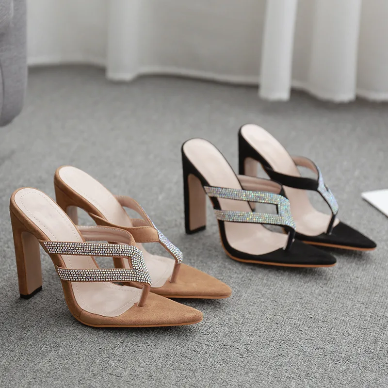 2020 New PVC Jelly Sandals Open Toe High Heels Ladies Clear Plexiglass Slippers Heel Clear Sandals Size
2020 New PVC Jelly Sandals Open Toe High Heels Ladies Clear Plexiglass Slippers Heel Clear Sandals Size