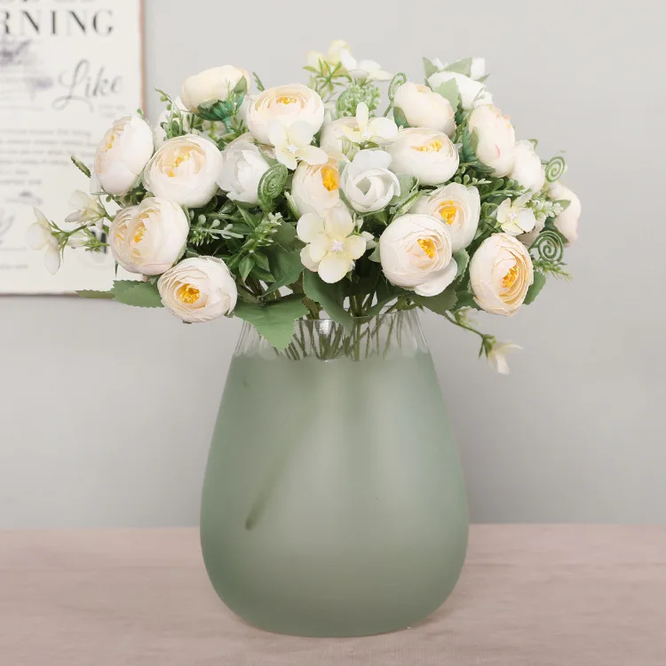 White Silk Artificial Roses Flowers Wedding Home Autumn Decoration High Quality Big Bouquet Luxury Fake Flower Arrangement Bulk
White Silk Artificial Roses Flowers Wedding Home Autumn Decoration High Quality Big Bouquet Luxury Fake Flower Arrangement Bulk