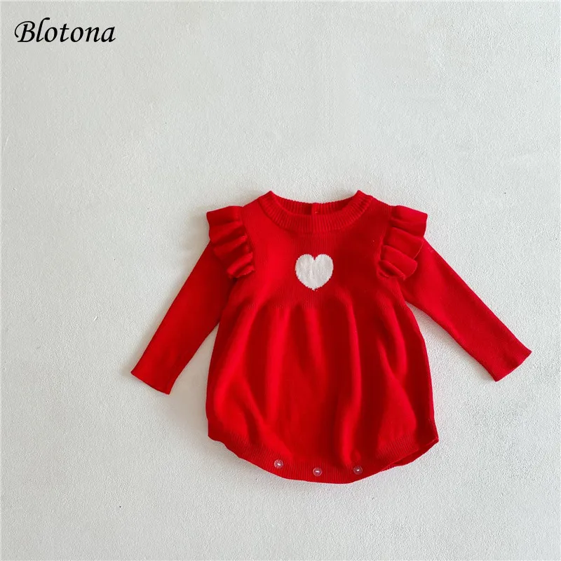 Женское трикотажное боди с длинным рукавом и оборками
Женское трикотажное боди с длинным рукавом и оборками