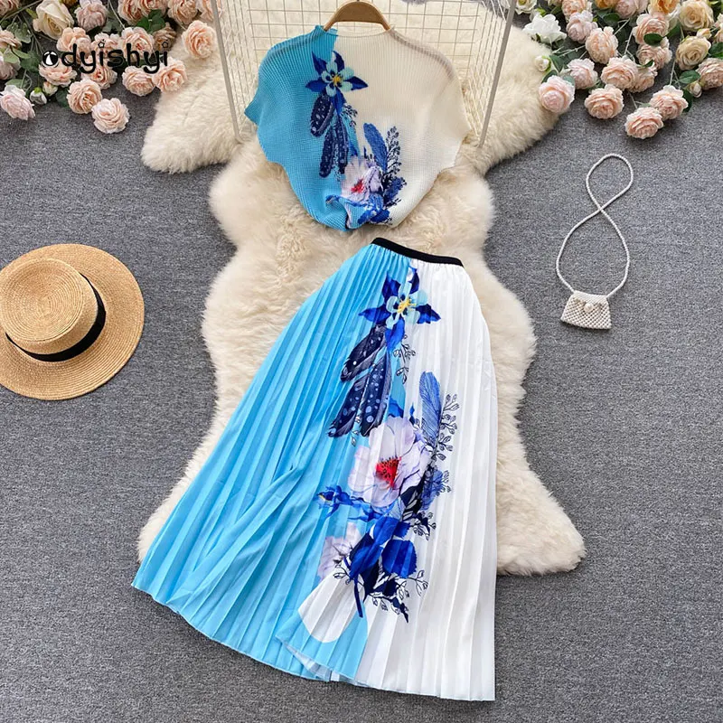 2022 Summer Sweet Two Piece Set Women Short T Shirt Top + High Waist Pleated Mid Long Skirt Outfits Boho Beach Holiday For Woman
2022 Summer Sweet Two Piece Set Women Short T Shirt Top + High Waist Pleated Mid Long Skirt Outfits Boho Beach Holiday For Woman