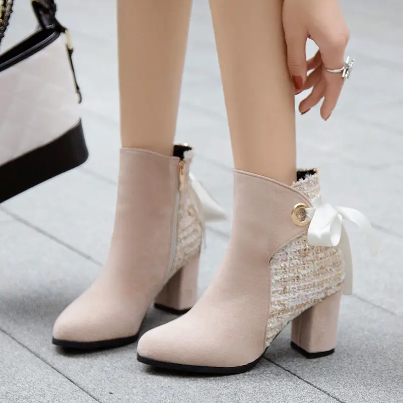 Women Cute Round Toe Black Suede High Qualtity Short Ankle Boots for Autumn & Winter Lady Casual Beige Boot Botas Femininas E644
Women Cute Round Toe Black Suede High Qualtity Short Ankle Boots for Autumn & Winter Lady Casual Beige Boot Botas Femininas E644
