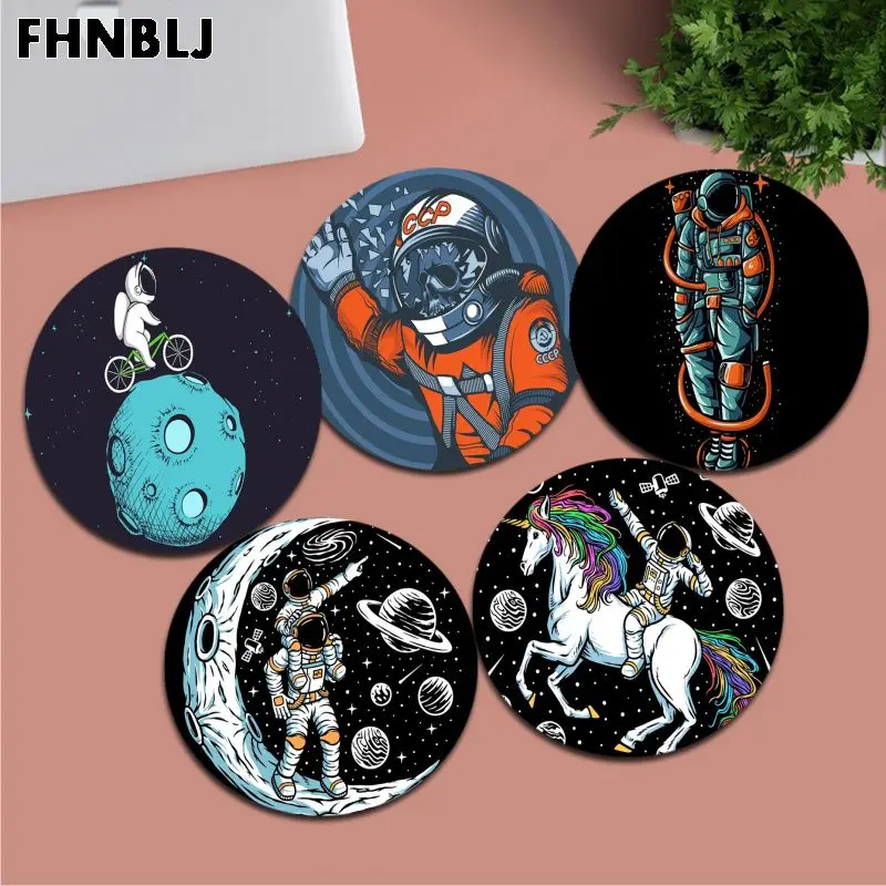 Astronaut Printing 22x22cm Round Keyboard Mat Table Mat Students Cabinet Gamer Desktop Mousepad Cup Mats Desktop Mat
Astronaut Printing 22x22cm Round Keyboard Mat Table Mat Students Cabinet Gamer Desktop Mousepad Cup Mats Desktop Mat