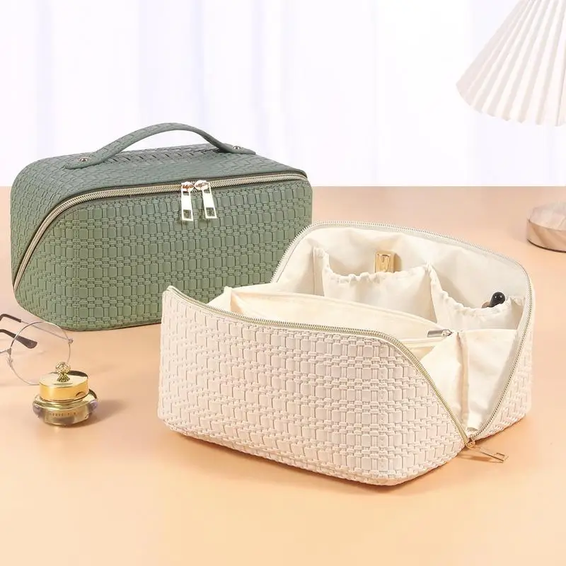 Large-Capacity Travel Cosmetic Bag Make Up Organizer Makeup Storage Bag Toiletry Cosmetic Organizer Makeup Storage Pouch
Large-Capacity Travel Cosmetic Bag Make Up Organizer Makeup Storage Bag Toiletry Cosmetic Organizer Makeup Storage Pouch