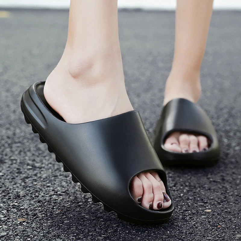 Men's Slides Slippers Summer Flip Flops Man Clappers Indoor Cloud Slipper EVA House Shoes Women Platform Beach Sandals Fashion
Men's Slides Slippers Summer Flip Flops Man Clappers Indoor Cloud Slipper EVA House Shoes Women Platform Beach Sandals Fashion