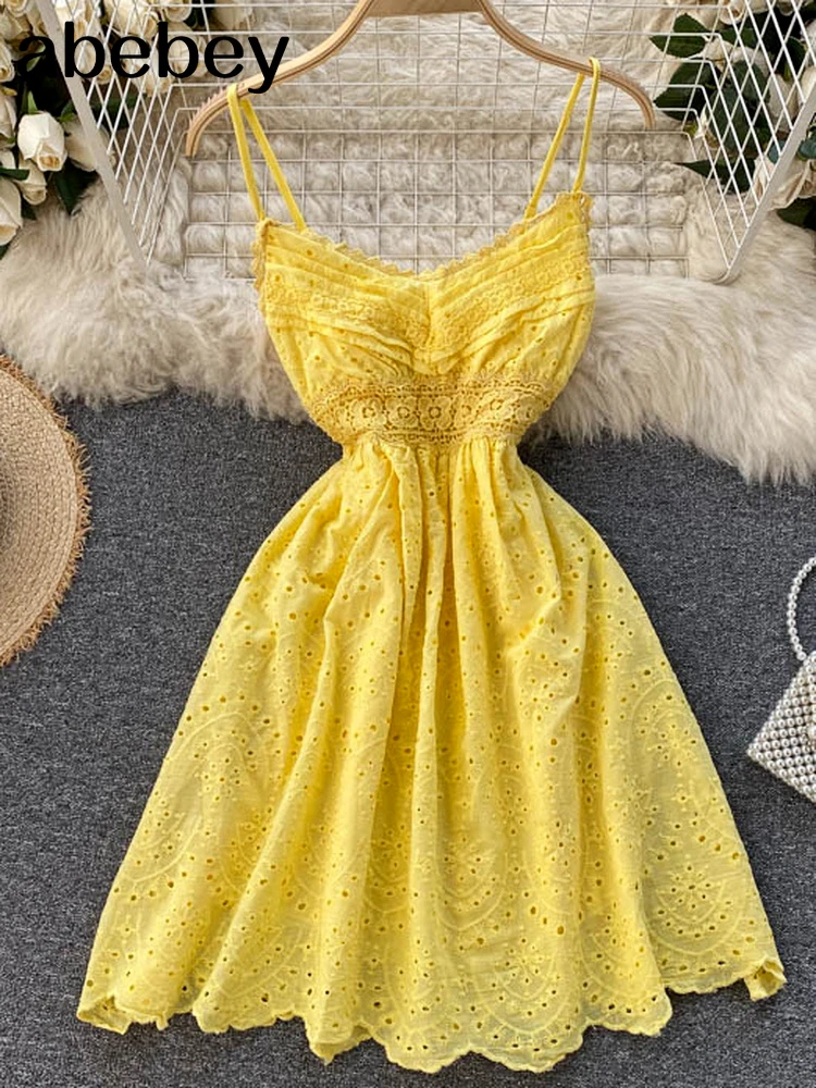 2022 Summer New Sweet Strap Dress Hollow Out Embroidery Waving Backless Women Holiday Beach Dress Chic Fashion Dress
2022 Summer New Sweet Strap Dress Hollow Out Embroidery Waving Backless Women Holiday Beach Dress Chic Fashion Dress