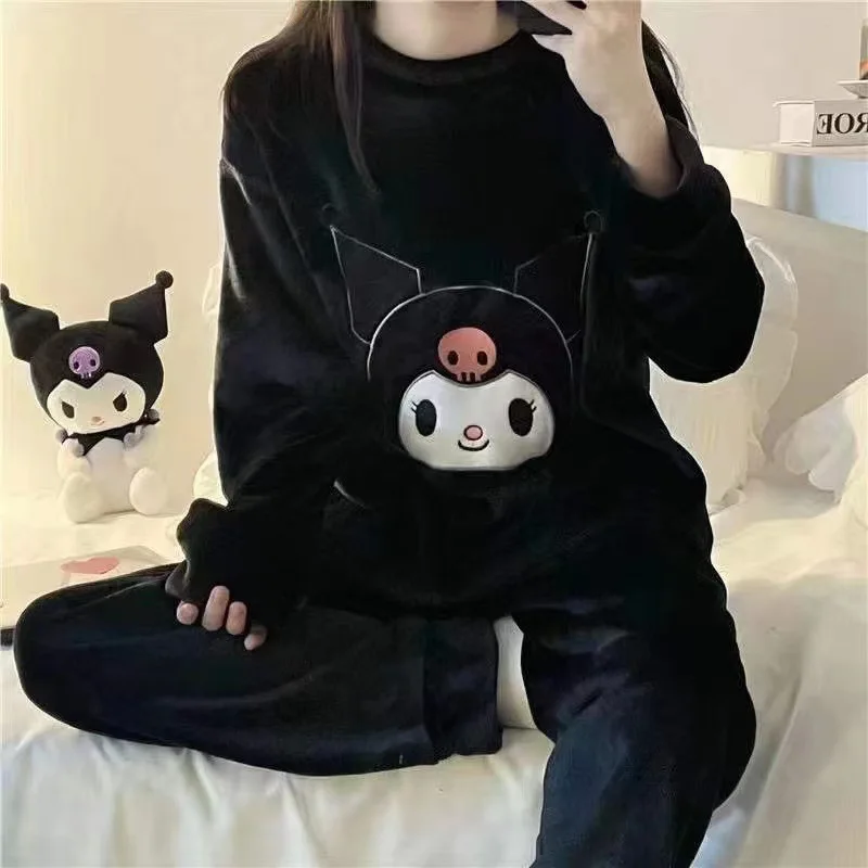 Sanrio Hello Kitty Kuromi Autumn and Winter Pajamas Female Padded Thickened Coral Velvet 2023 New Outside Striped Homewear Suit
Sanrio Hello Kitty Kuromi Autumn and Winter Pajamas Female Padded Thickened Coral Velvet 2023 New Outside Striped Homewear Suit
