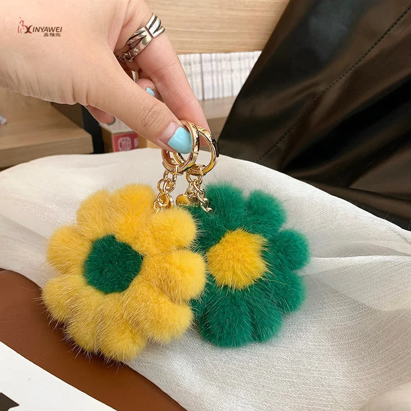 2022 роскошный пушистый брелок из натурального меха норки милый брелок из натурального меха "Цветок" металлическое кольцо подвеска сумка Оча...
2022 роскошный пушистый брелок из натурального меха норки милый брелок из натурального меха "Цветок" металлическое кольцо подвеска сумка Оча...