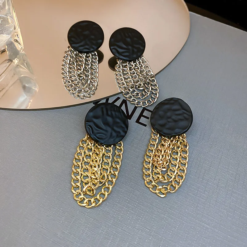 Europe And America New Black Button Chain Tassel Earrings For Women Fashion Jewelry Statement Jewelry Pendientes Mujer
Europe And America New Black Button Chain Tassel Earrings For Women Fashion Jewelry Statement Jewelry Pendientes Mujer