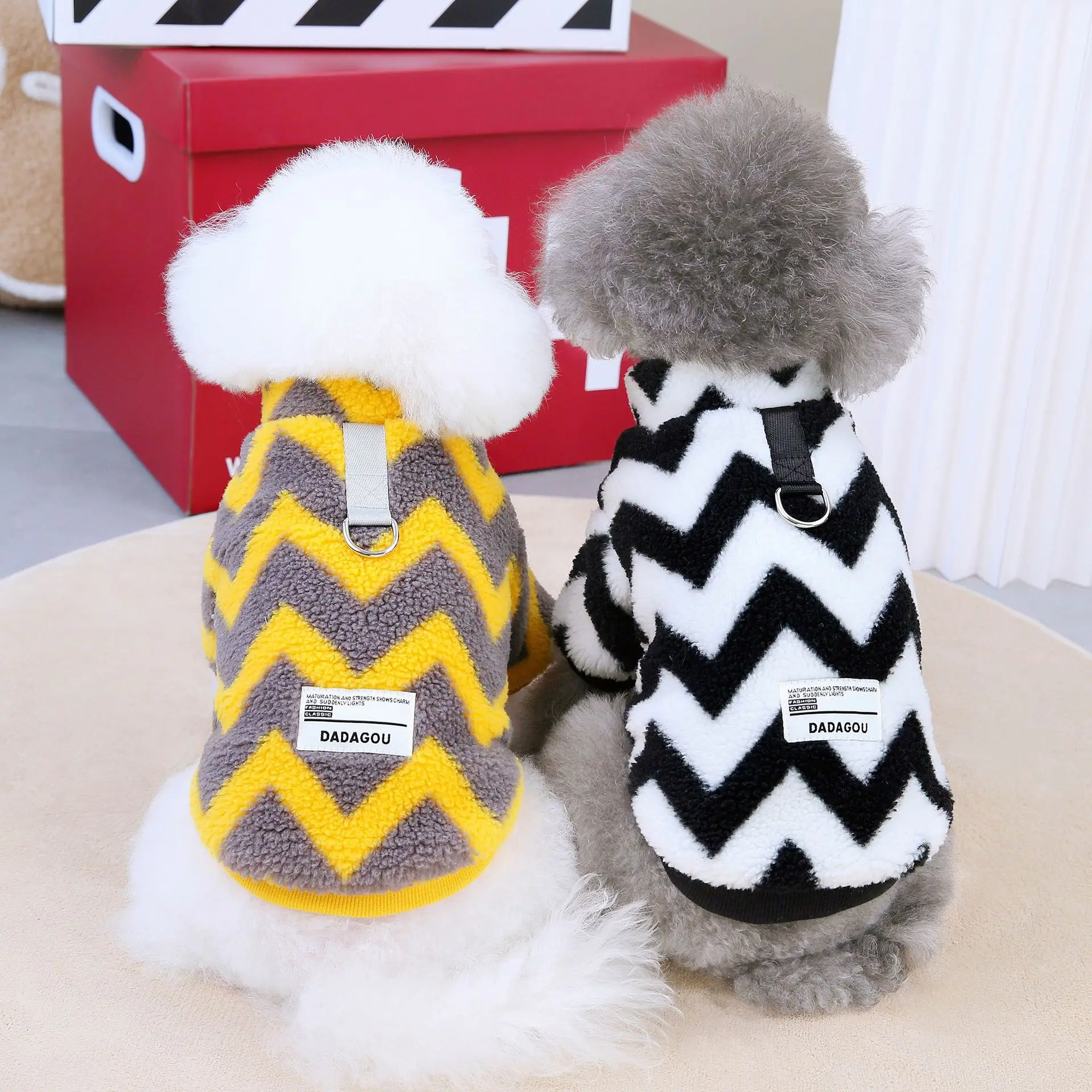 Autumn Winter Pet Dogs Clothes Fleece Warm Dogs Sweater French Bulldog Coat Puppy for Small Dogs Clothing Chihuahua Costumes Pug
Autumn Winter Pet Dogs Clothes Fleece Warm Dogs Sweater French Bulldog Coat Puppy for Small Dogs Clothing Chihuahua Costumes Pug