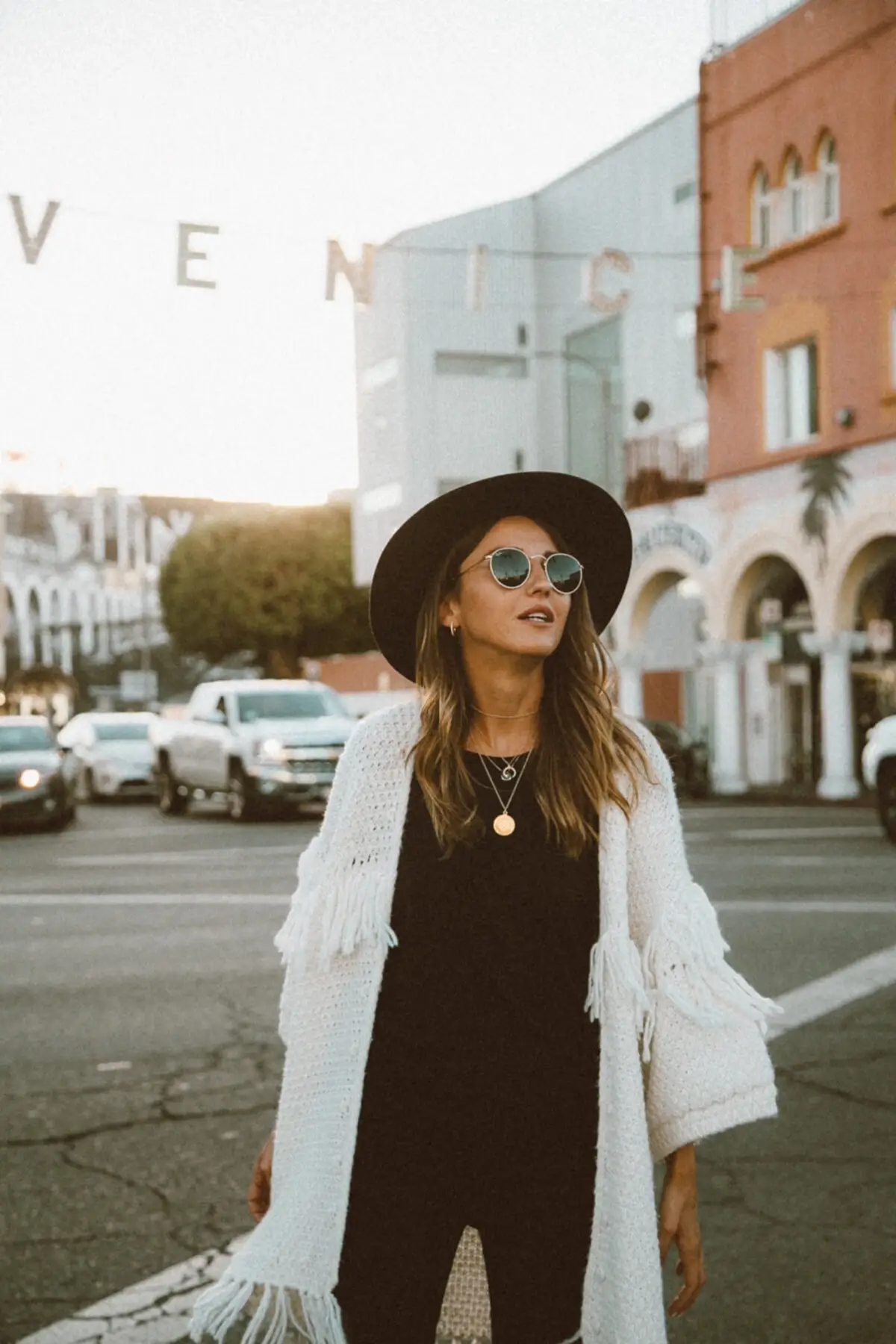 Women's Cardigan White Sand Casual Knitted High Quality Fashion Cardigan Sweaters Loose Sweater Jumper
Women's Cardigan White Sand Casual Knitted High Quality Fashion Cardigan Sweaters Loose Sweater Jumper