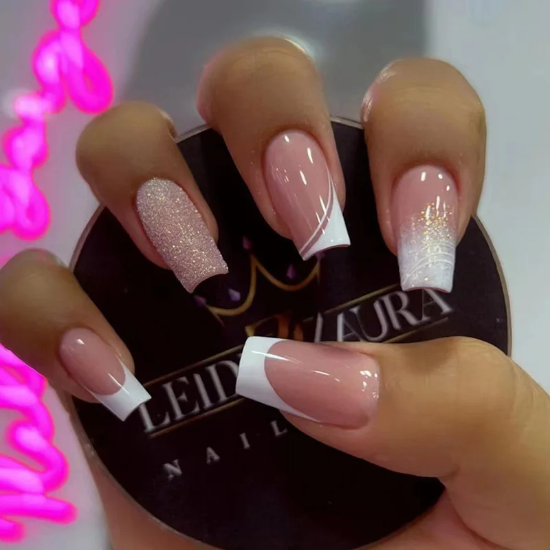 24Pcs Long Square False Nails Simple French Full Cover Press on Nails Wearable Fake Nails with Glitter Powder Design Nail Tips
24Pcs Long Square False Nails Simple French Full Cover Press on Nails Wearable Fake Nails with Glitter Powder Design Nail Tips