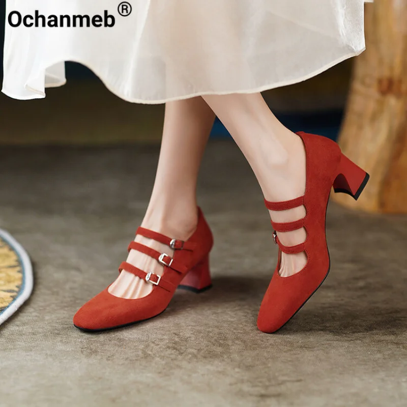 

Женские замшевые туфли-лодочки Ochanmeb из овечьей кожи, Туфли Мэри Джейн на блочном каблуке с множеством пряжек, бордовые туфли для женщин, размеры 33-42, весенняя женская обувь