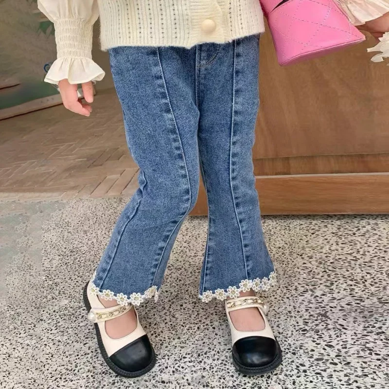 Girls' Pants Spring New Fashionable Trendy Jeans Children's Casual Pants Spring and Autumn Outerwear Spring Bell-Bottom Pants
Girls' Pants Spring New Fashionable Trendy Jeans Children's Casual Pants Spring and Autumn Outerwear Spring Bell-Bottom Pants