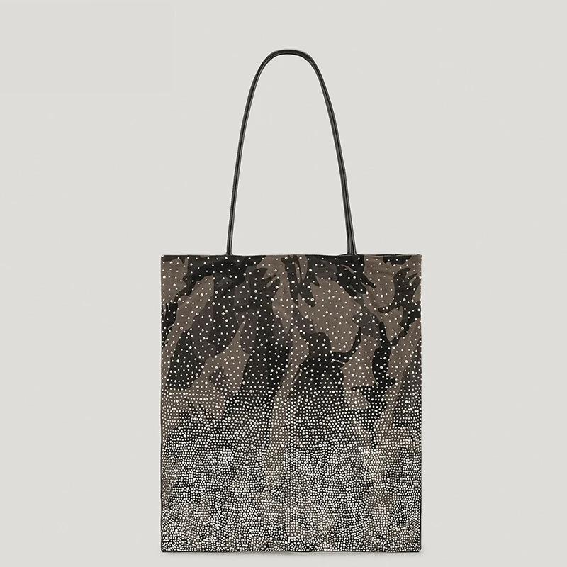 Luxury Diamonds Canvas Large Tote Bag Designer Women Shoulder Bags Star Sky Handbags Fashion Big Shopper Purses Vintage Sac 2022
Luxury Diamonds Canvas Large Tote Bag Designer Women Shoulder Bags Star Sky Handbags Fashion Big Shopper Purses Vintage Sac 2022