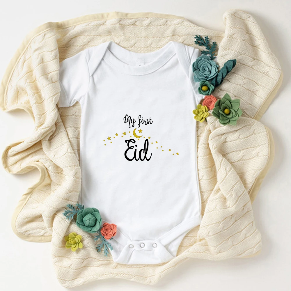 Праздничные наряды для новорожденных с принтом My First Eid, одежда для маленьких мальчиков и девочек, Модное детское летнее боди для малышей, св...
Праздничные наряды для новорожденных с принтом My First Eid, одежда для маленьких мальчиков и девочек, Модное детское летнее боди для малышей, св...