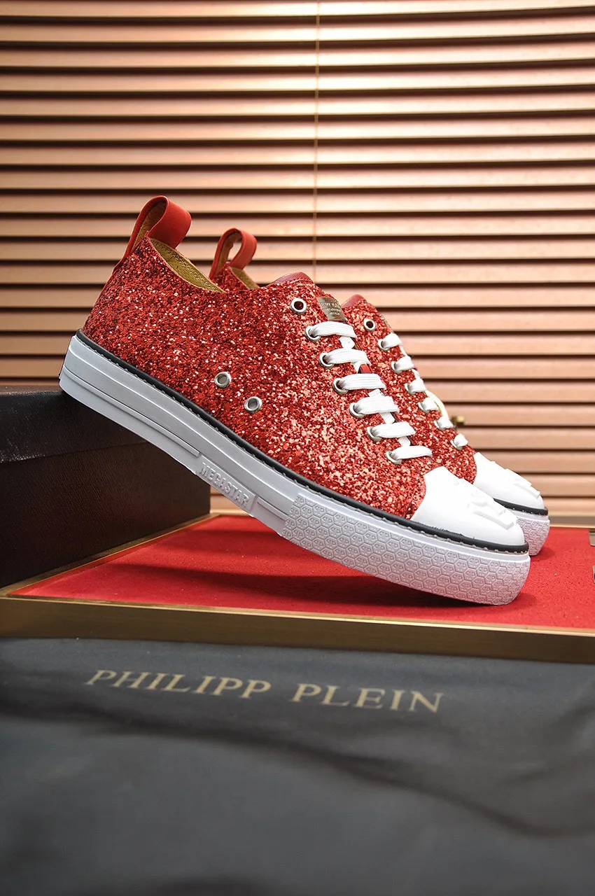New trend plein Skull Men Sports Sneakers None-Slip Breathable Head layer grain surface calf leather sheepskin lining Casual
New trend plein Skull Men Sports Sneakers None-Slip Breathable Head layer grain surface calf leather sheepskin lining Casual