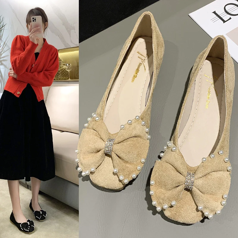 Туфли женские на плоской подошве с бантом и закрытым носком, осенние туфли с украшением из жемчуга и бабочкой, новинка 2022, удобные осенние ту...
Туфли женские на плоской подошве с бантом и закрытым носком, осенние туфли с украшением из жемчуга и бабочкой, новинка 2022, удобные осенние ту...