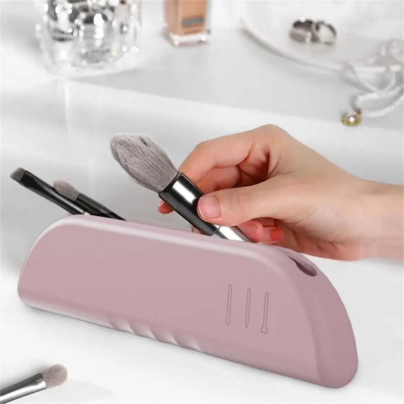 Easy Clean Makeup Brush Travel Holder Moisture-proof Magnet Adsorption Makeup Brush Storage Bag Silicone Odorless Cosmetic Bag
Easy Clean Makeup Brush Travel Holder Moisture-proof Magnet Adsorption Makeup Brush Storage Bag Silicone Odorless Cosmetic Bag